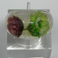Vintage Lucite Bubble Dome Ring with Dried Flowers Size 6.5
