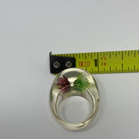 Vintage Lucite Bubble Dome Ring with Dried Flowers Size 6.5
