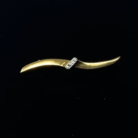 Crown Trifari Gold Tone Wave Brooch