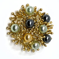 Christian Dior Grosse 1968 Imitation Pearl Brooch